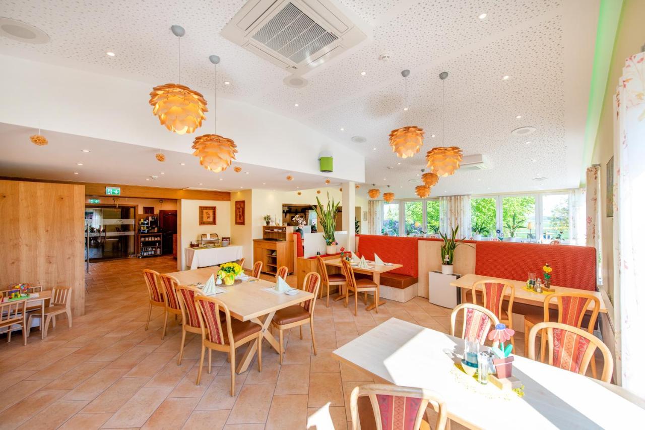 Waldesblick, Hotel-Restaurant Lahr  Dış mekan fotoğraf
